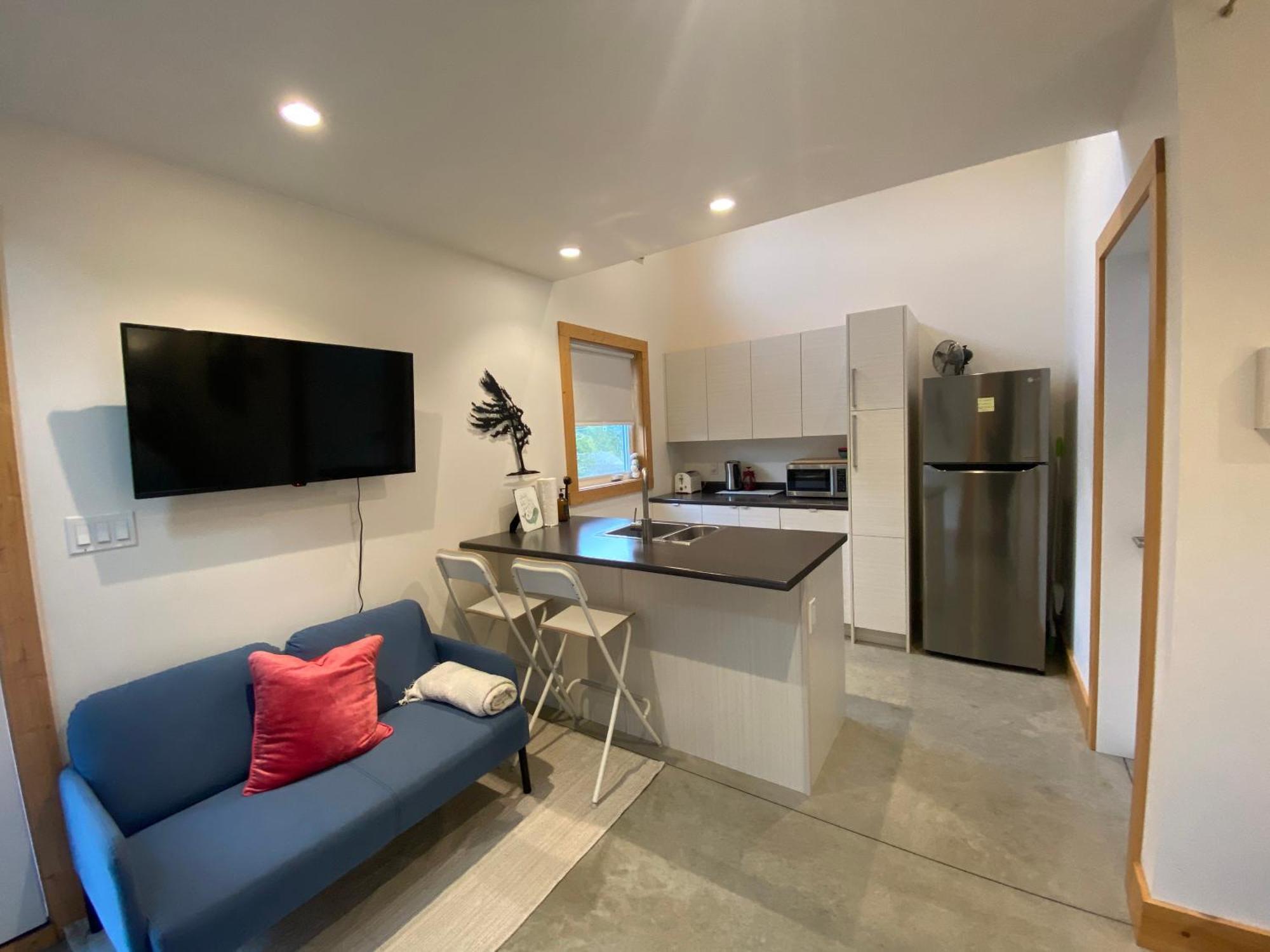 Lucky Creek Guest Suite Ucluelet Extérieur photo